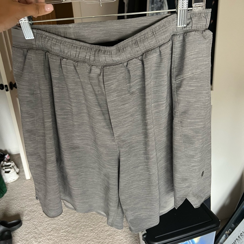 Mens lululemon surge 5” shorts with liner